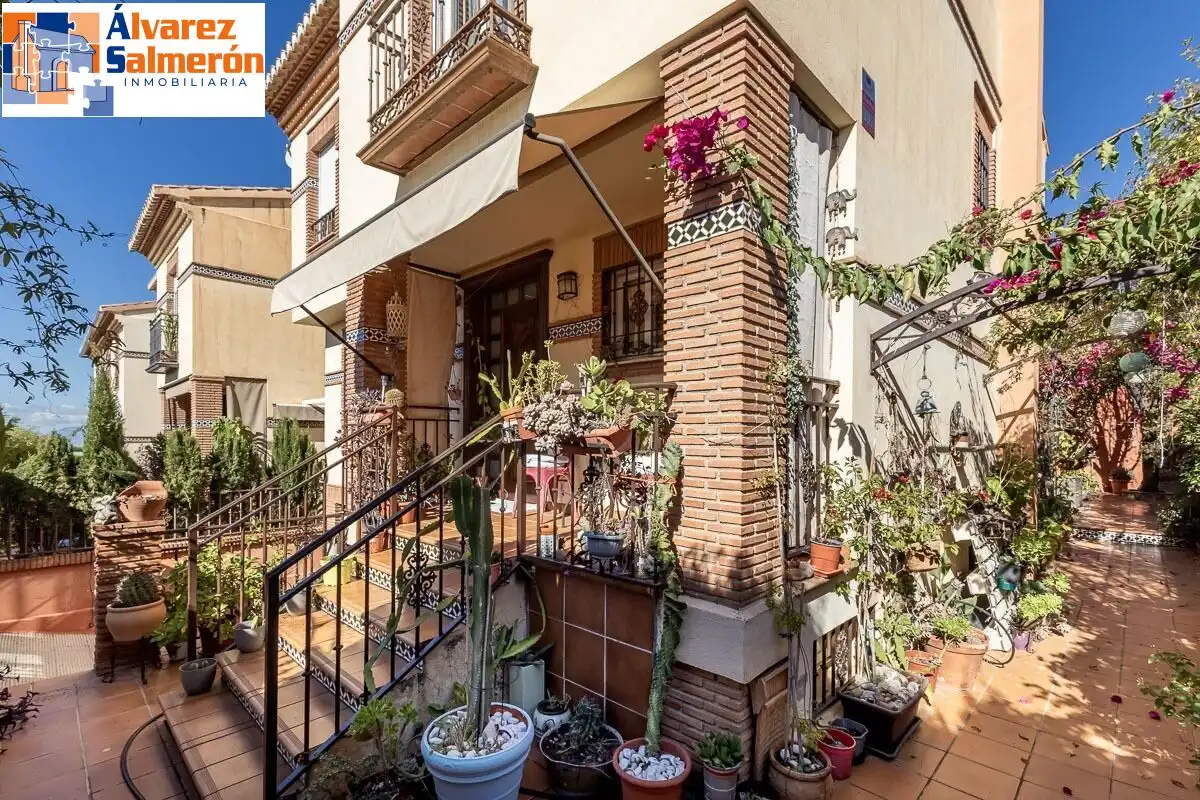 Exterior view of Houses for sale in Huétor Vega  with Air Conditioner, Heating and Terrace