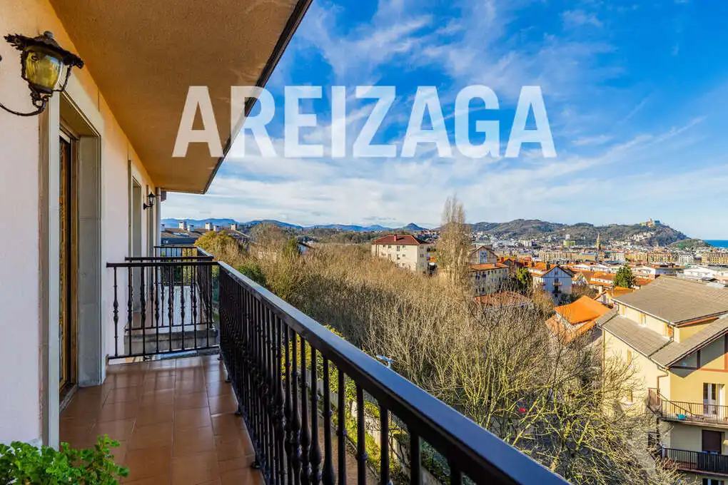 Exterior view of Houses for sale in Donostia - San Sebastián   with Heating, Private garden and Terrace
