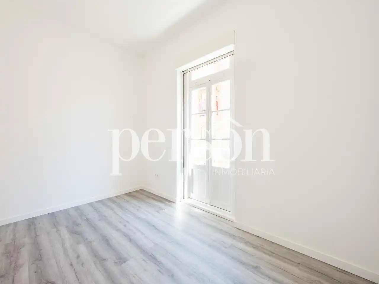 Habitación de Piso de alquiler en Valencia con Aire acondicionado, Calefacción y Amueblado