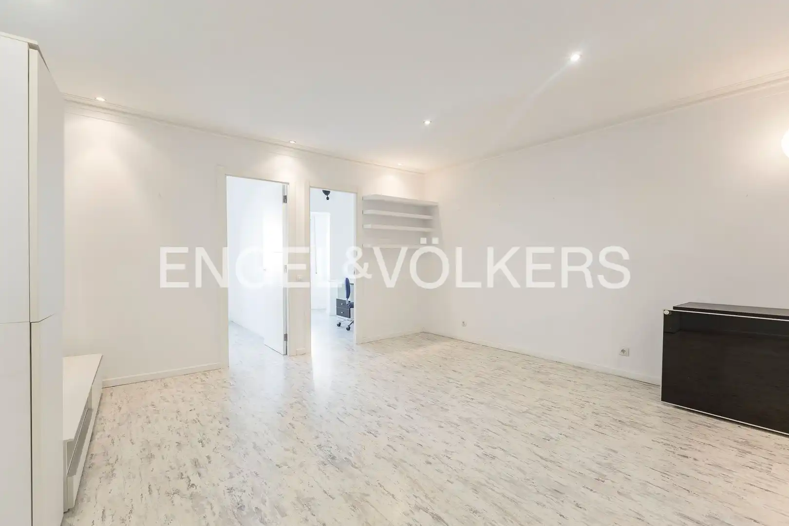 Ático en venta en Barcelona con Calefacción, Terraza y Balcón