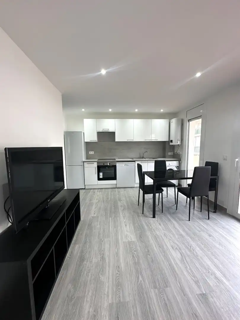 Apartament en venda a roca negra