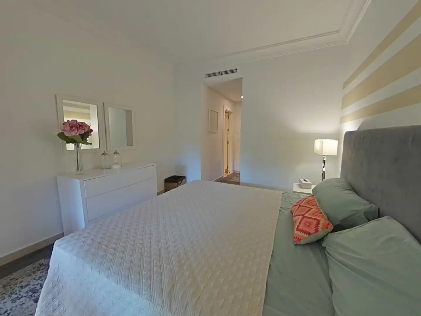 Dormitori de Apartament en venda en Marbella amb Terrassa, Traster i Moblat
