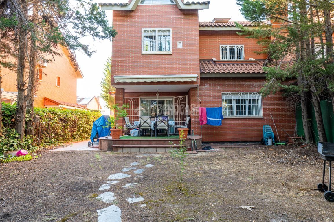 Garden of Single-family semi-detached for sale in Rivas-Vaciamadrid  with Air Conditioner, Heating and Community pool