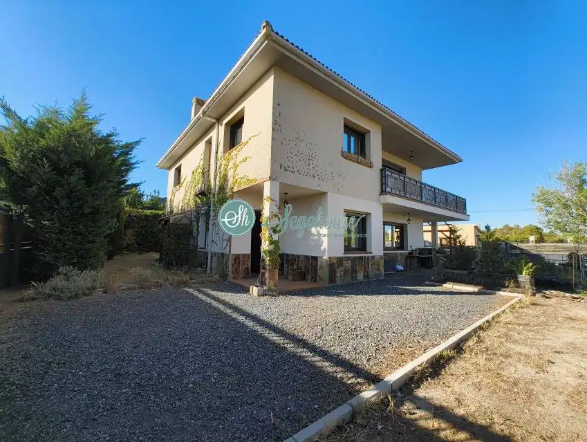 Villa zum Verkauf in Santa María la Real de Nieva, imagen 103