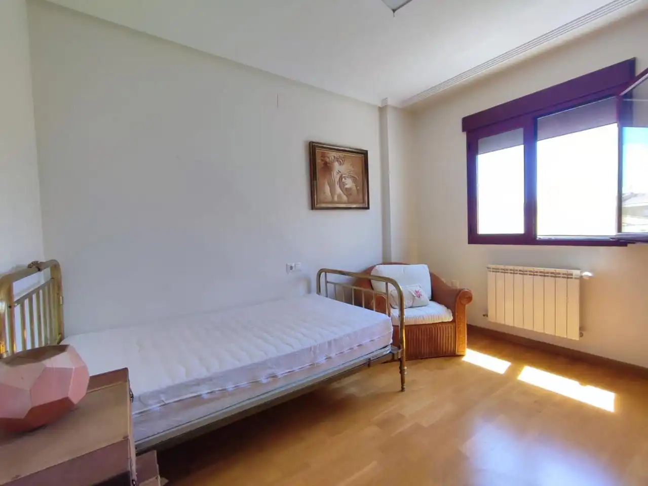 Habitación de Casa adosada en venta en Casas de Juan Núñez con Calefacción, Jardín privado y Terraza