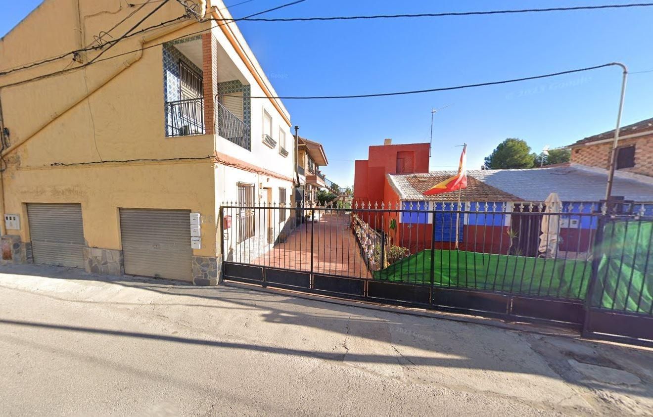 Pis en venda a  AV MONTEAGUDO, 26, Juan de Borbón