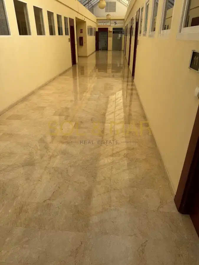 Local en venta en Torremolinos con Aire acondicionado