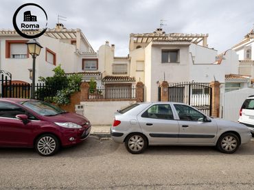 Adossat amb balcó en venda a Huétor Vega