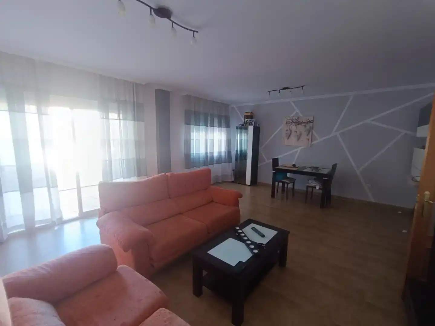 Sala d'estar de Casa adosada en venda en Recas amb Aire condicionat