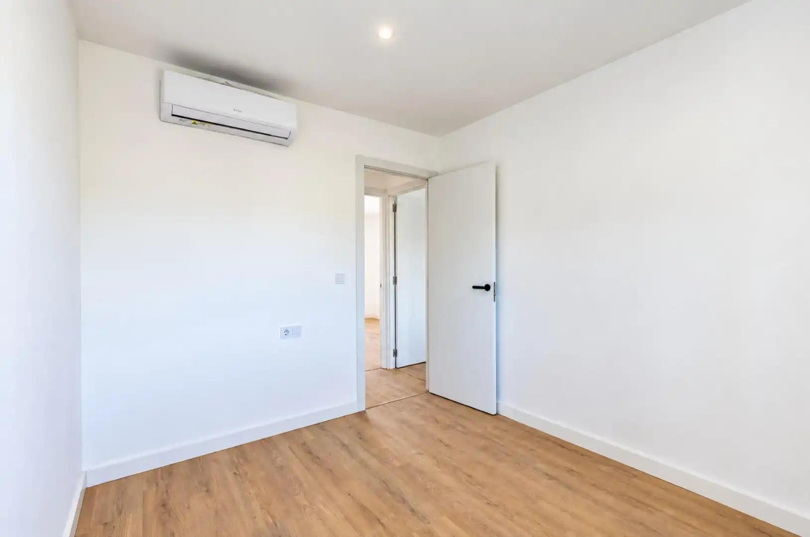 Flat with balcony for sale in Carretera CARRETERA DE CARMONA, imagen 58