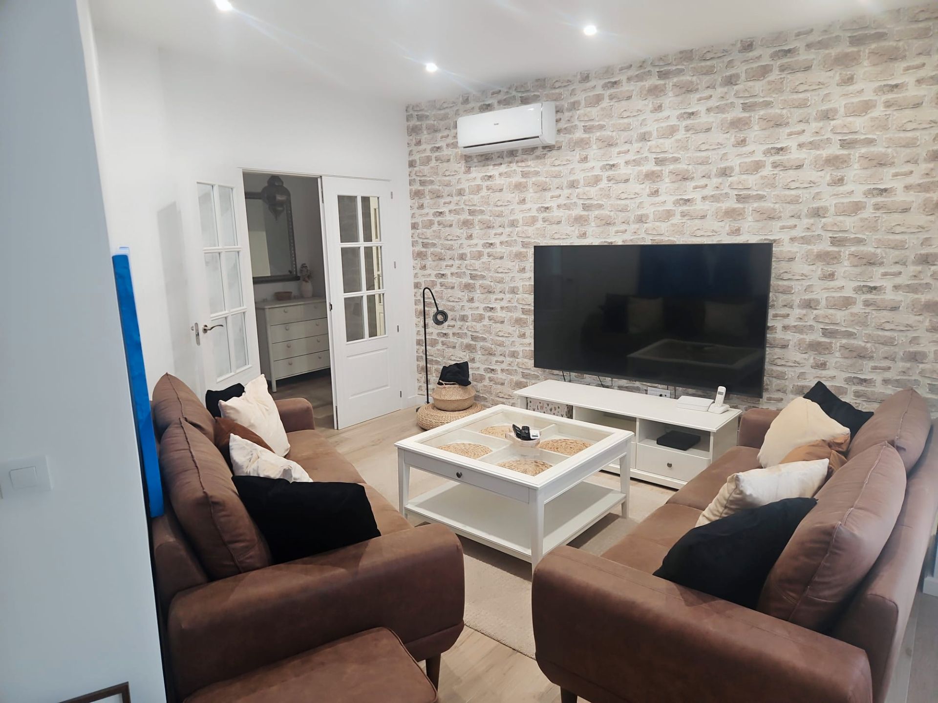 Sala d'estar de Casa o xalet en venda en Navalcarnero amb Aire condicionat, Calefacció i Jardí privat