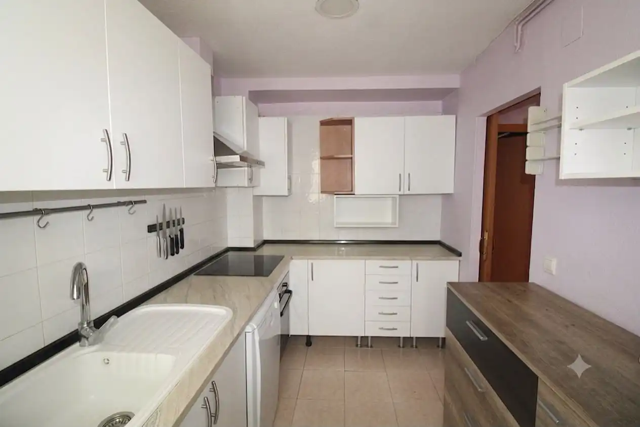 Kitchen of Flat for sale in Valencia  with Air Conditioner, Heating and Balcony