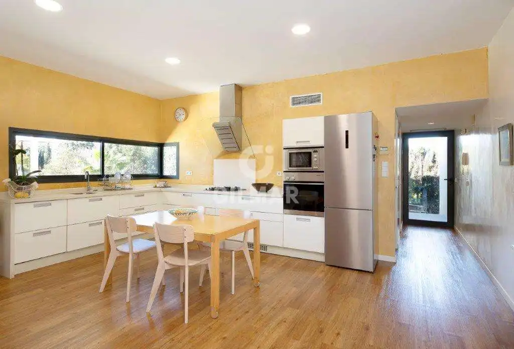 Chalet con piscina en venta en Sanlúcar la Mayor, imagen 8
