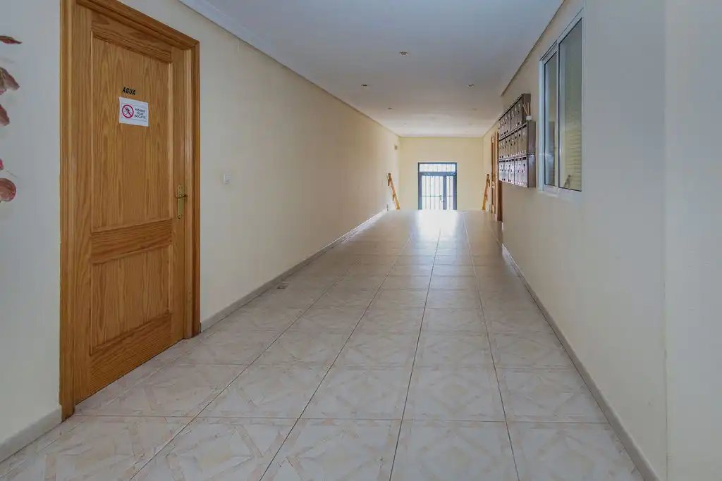 Flat with lift for sale in Av Reyes Católicos, imagen 20