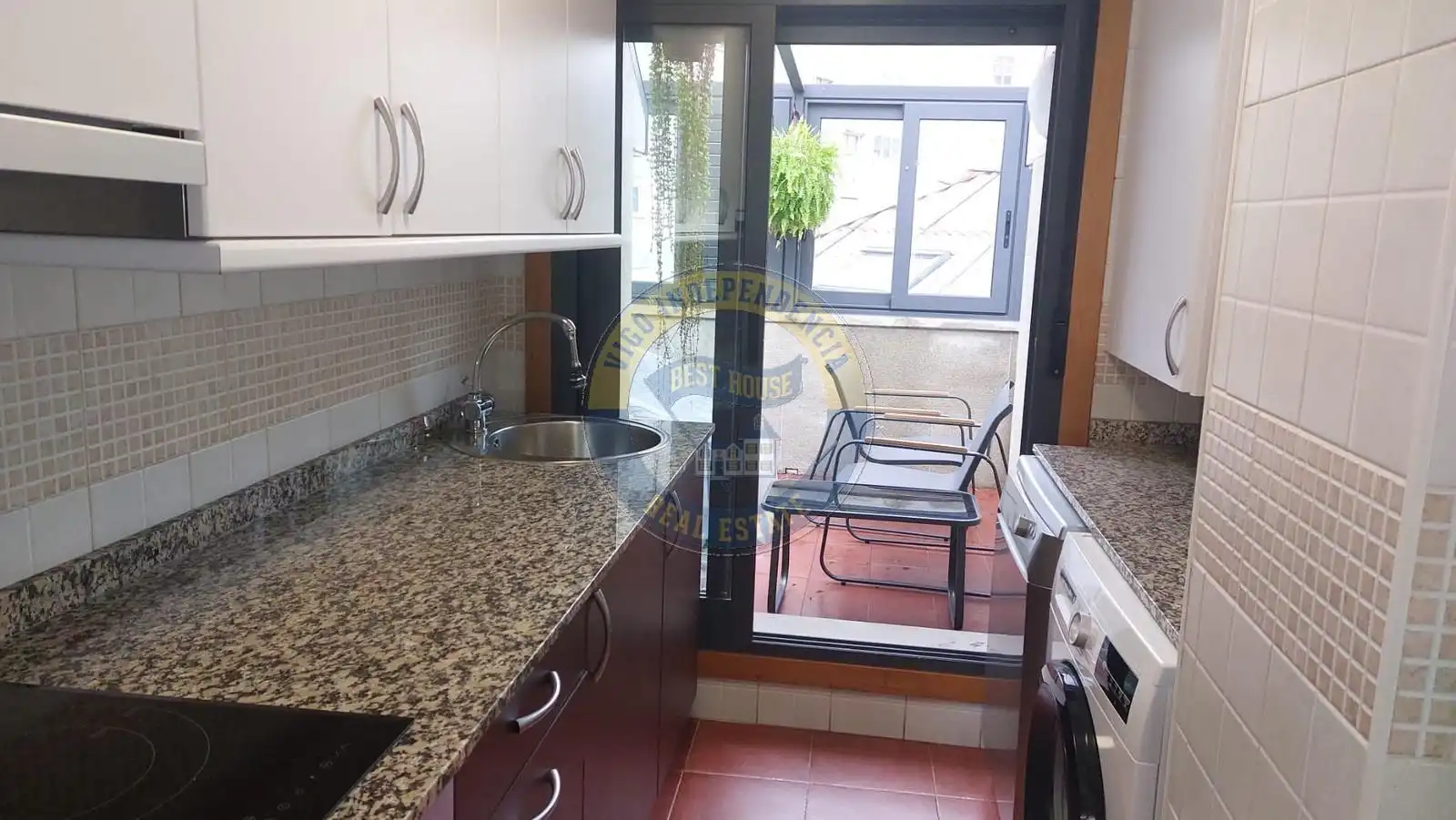 Cocina de Ático en venta en Vigo  con Calefacción, Parquet y Terraza
