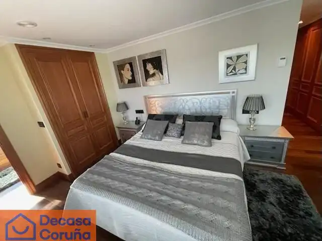 Dormitori de Casa o xalet en venda en Madrid amb Jardí privat, Terrassa i Traster