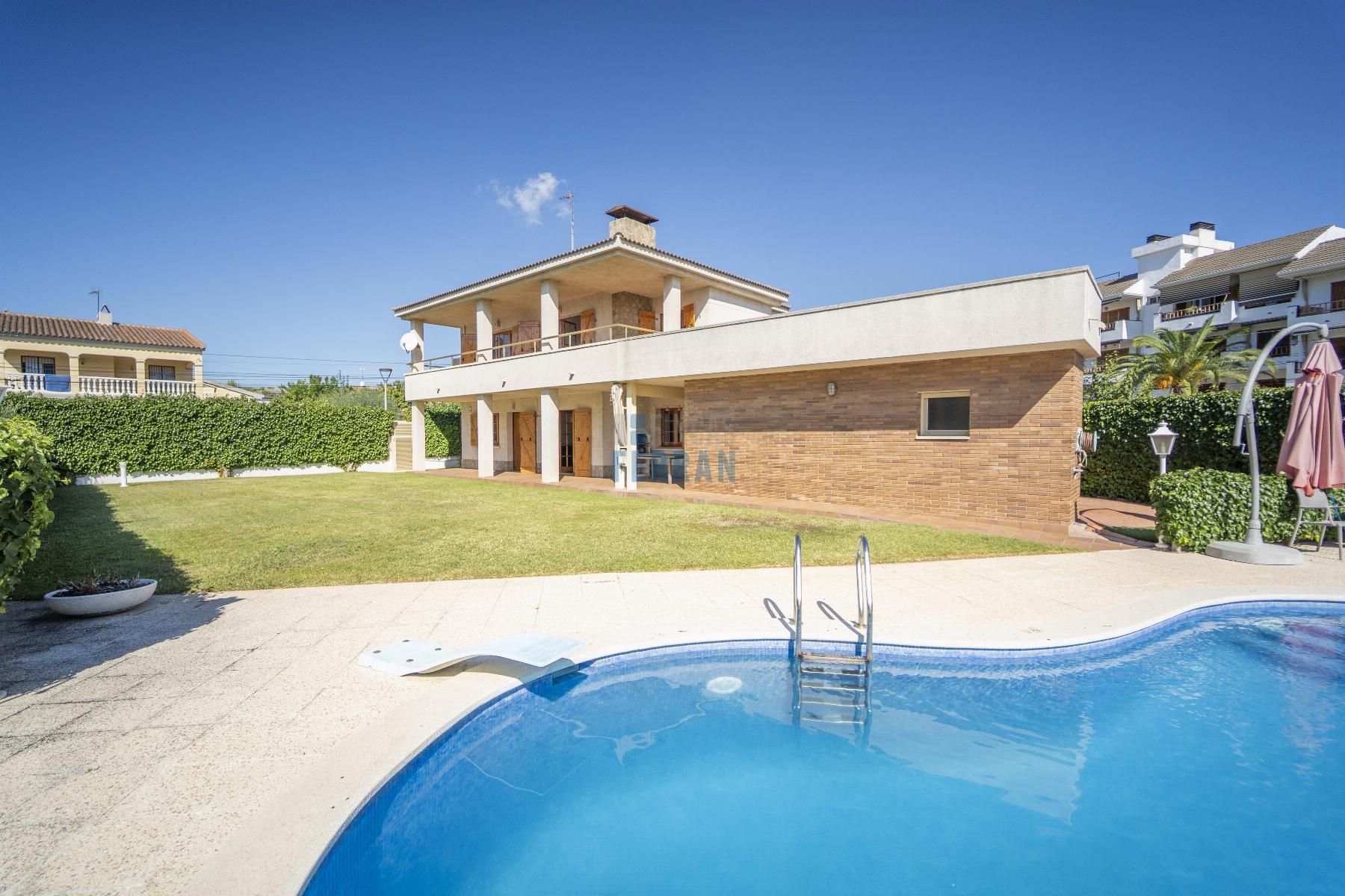 Garden of House or chalet for sale in El Vendrell  with Air Conditioner, Heating and Terrace