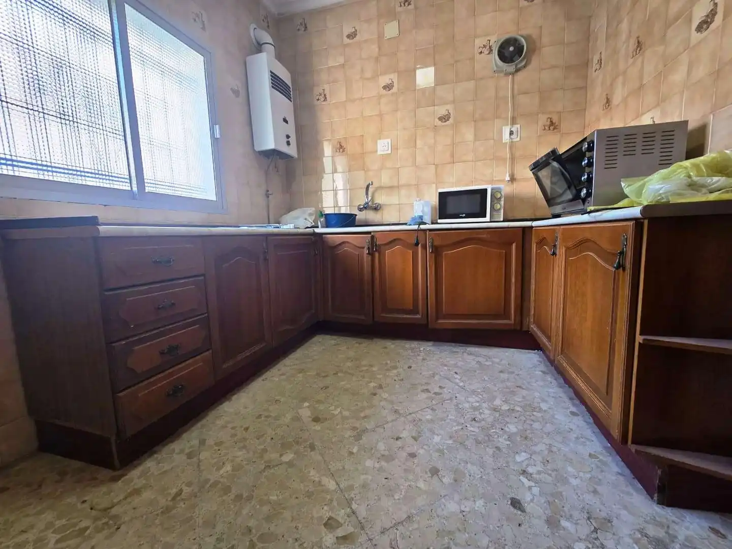 Cocina de Casa o chalet en venta en Valencina de la Concepción con Terraza, Trastero y Piscina
