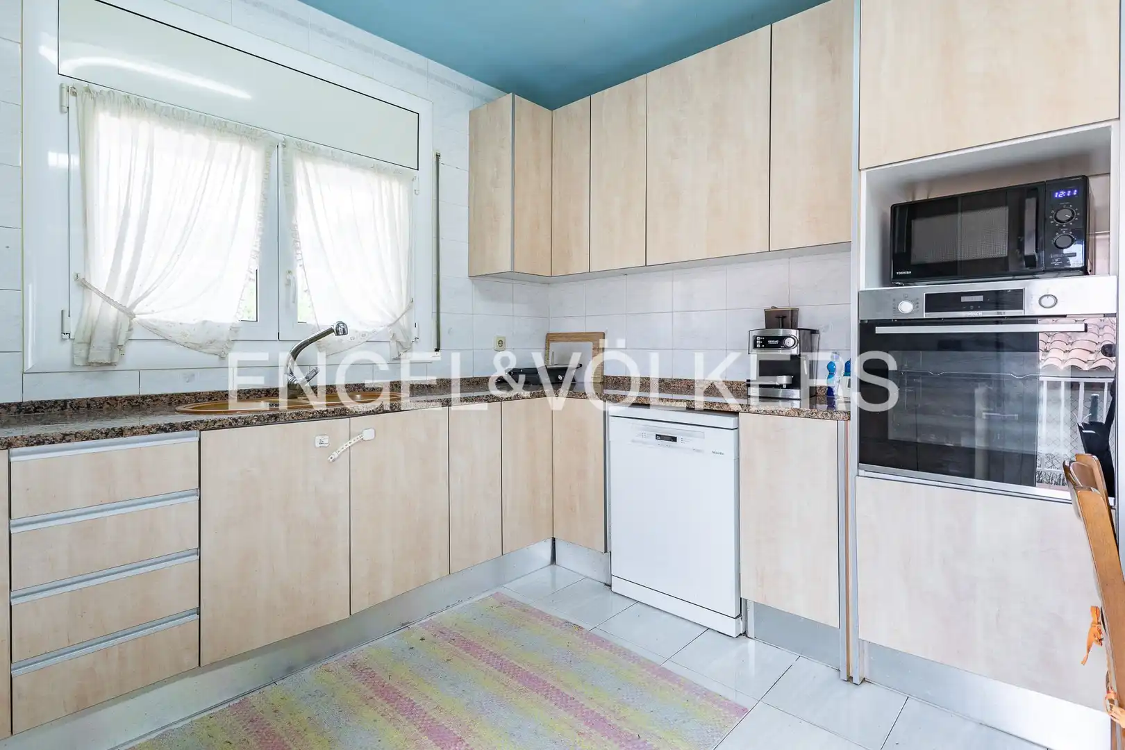 Cocina de Casa o chalet en venta en Vilassar de Dalt con Aire acondicionado, Calefacción y Jardín privado