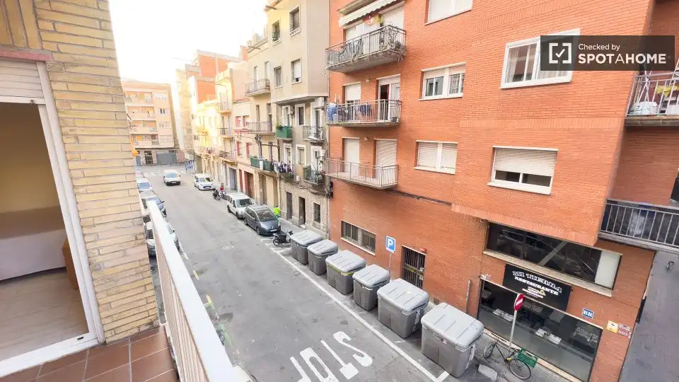 Habitació a Sants-Badal