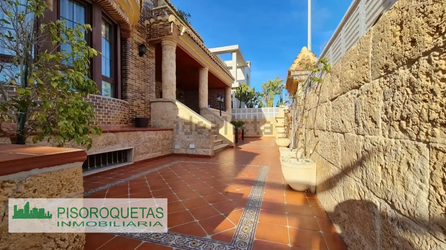 Detached house with garden for sale in Roquetas de Mar ciudad, imagen 2