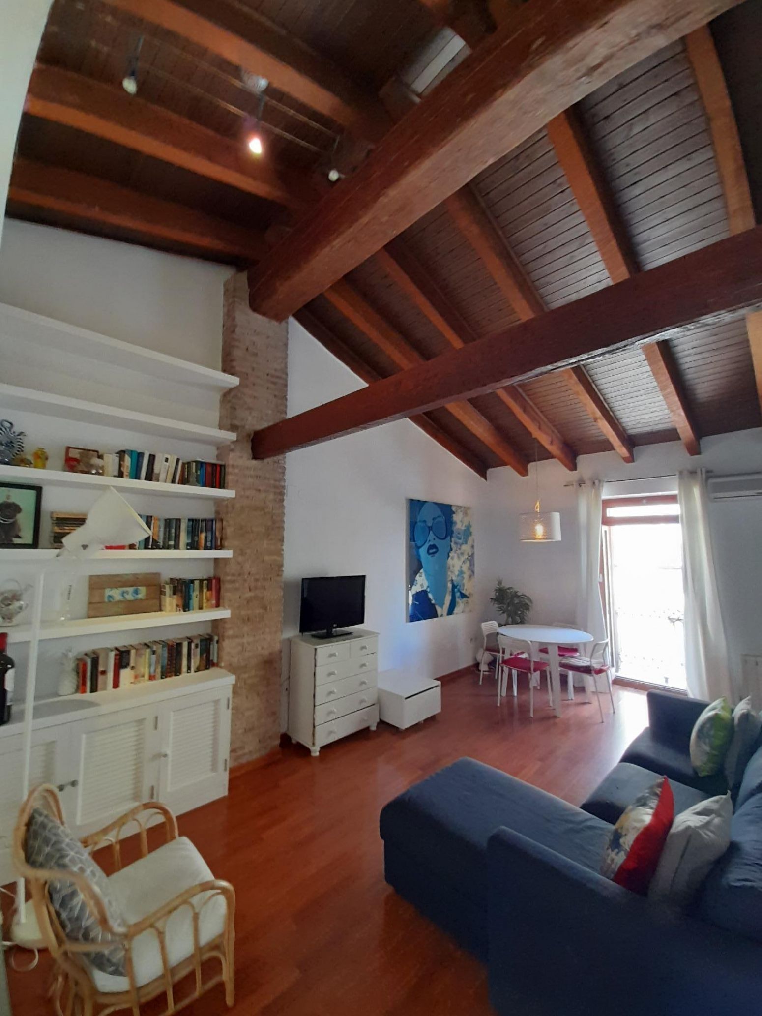 Living room of Flat for sale in  Valencia Capital  with Air Conditioner, Furnished and Balcony