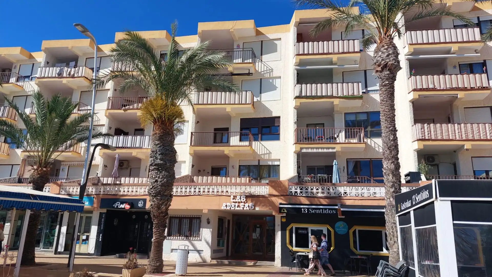 Flat for sale in Roquetas de Mar  with Terrace and Community pool