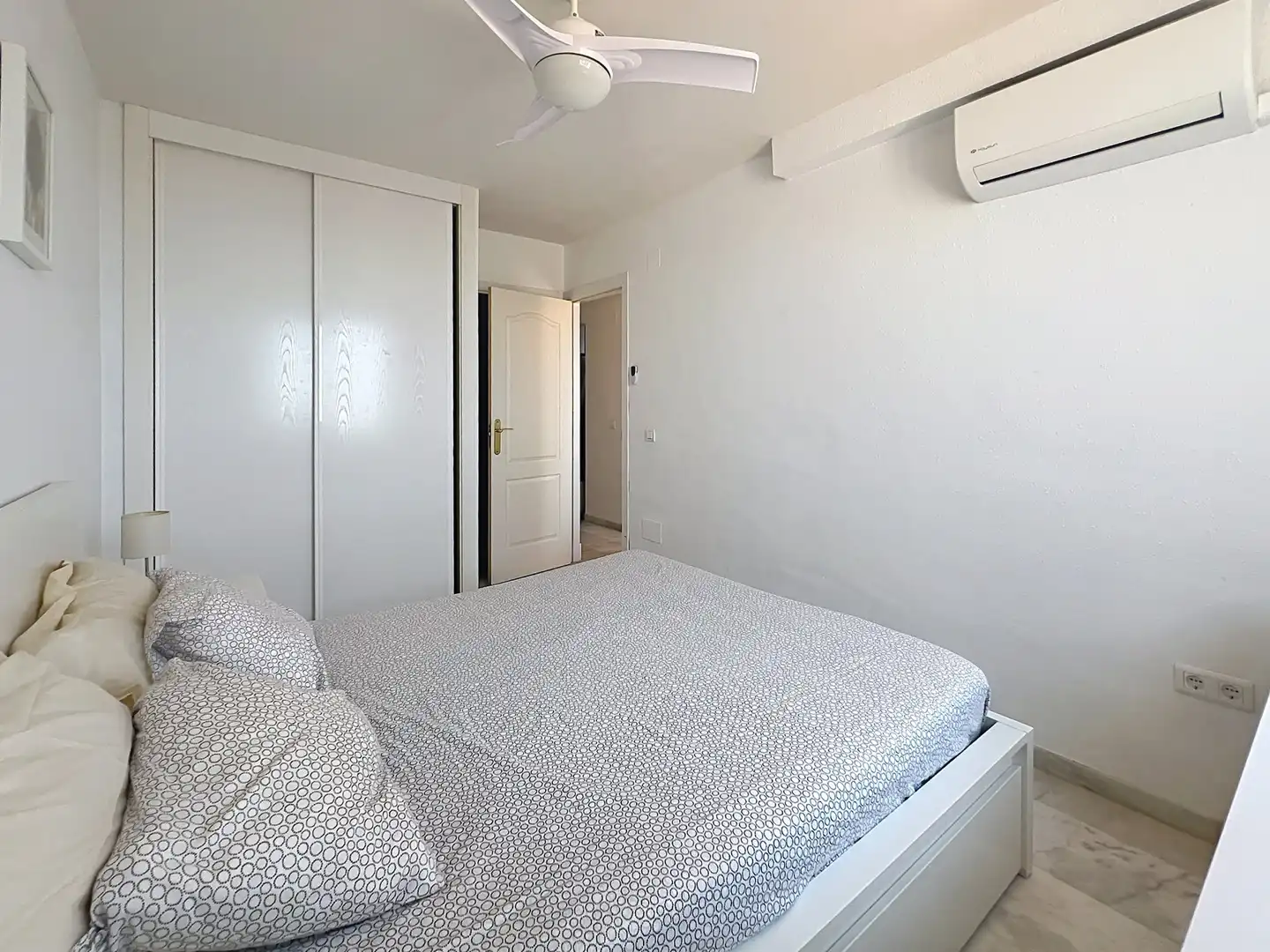 Habitación de Ático en venta en Casares con Aire acondicionado, Terraza y Piscina