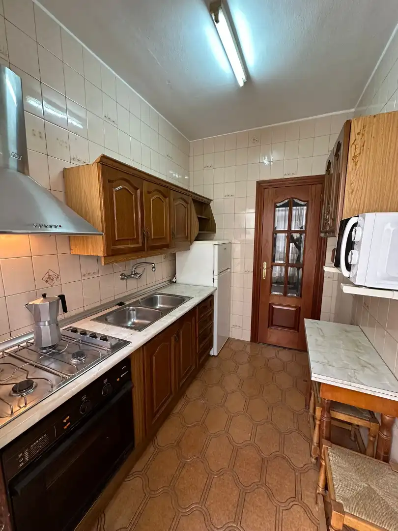 Kitchen of Flat for rent in Granada  with Furnished, Washing machine and Microwave
