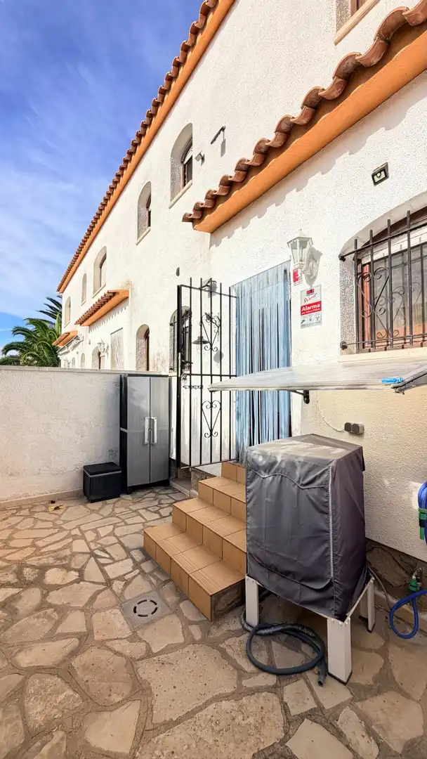 Detached homes for sale in Platja de Mont-roig