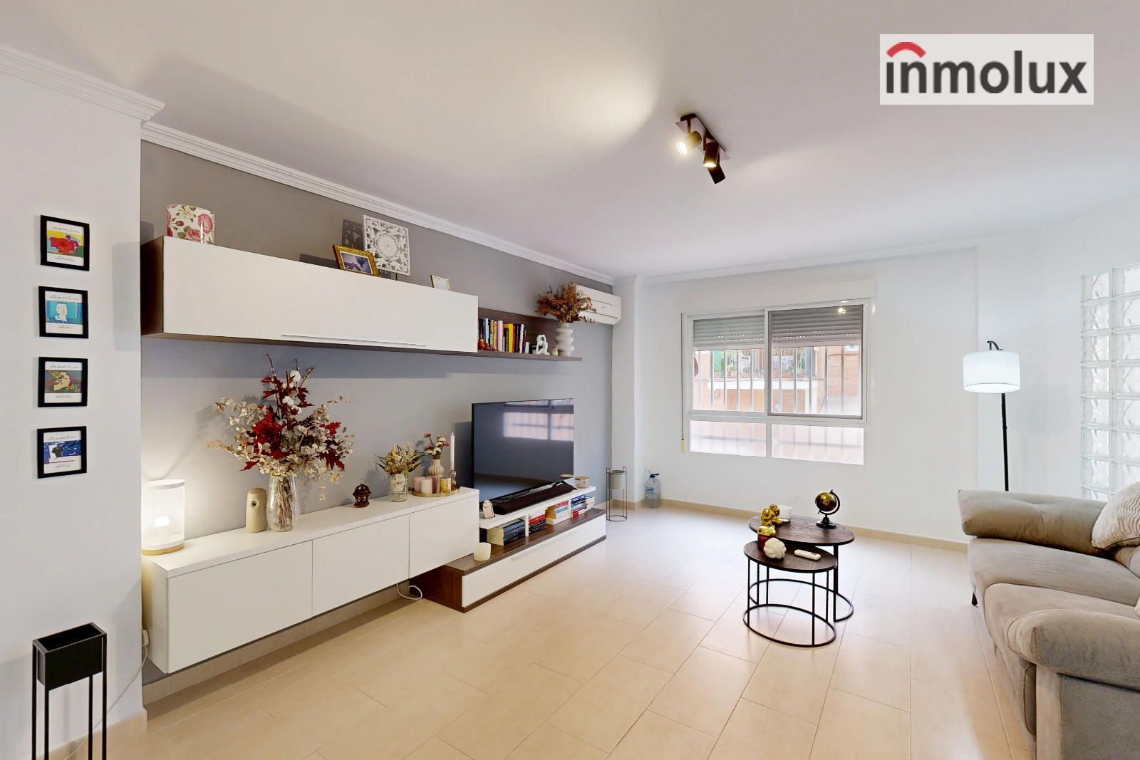 Sala d'estar de Pis en venda en Alicante / Alacant amb Aire condicionat i Terrassa