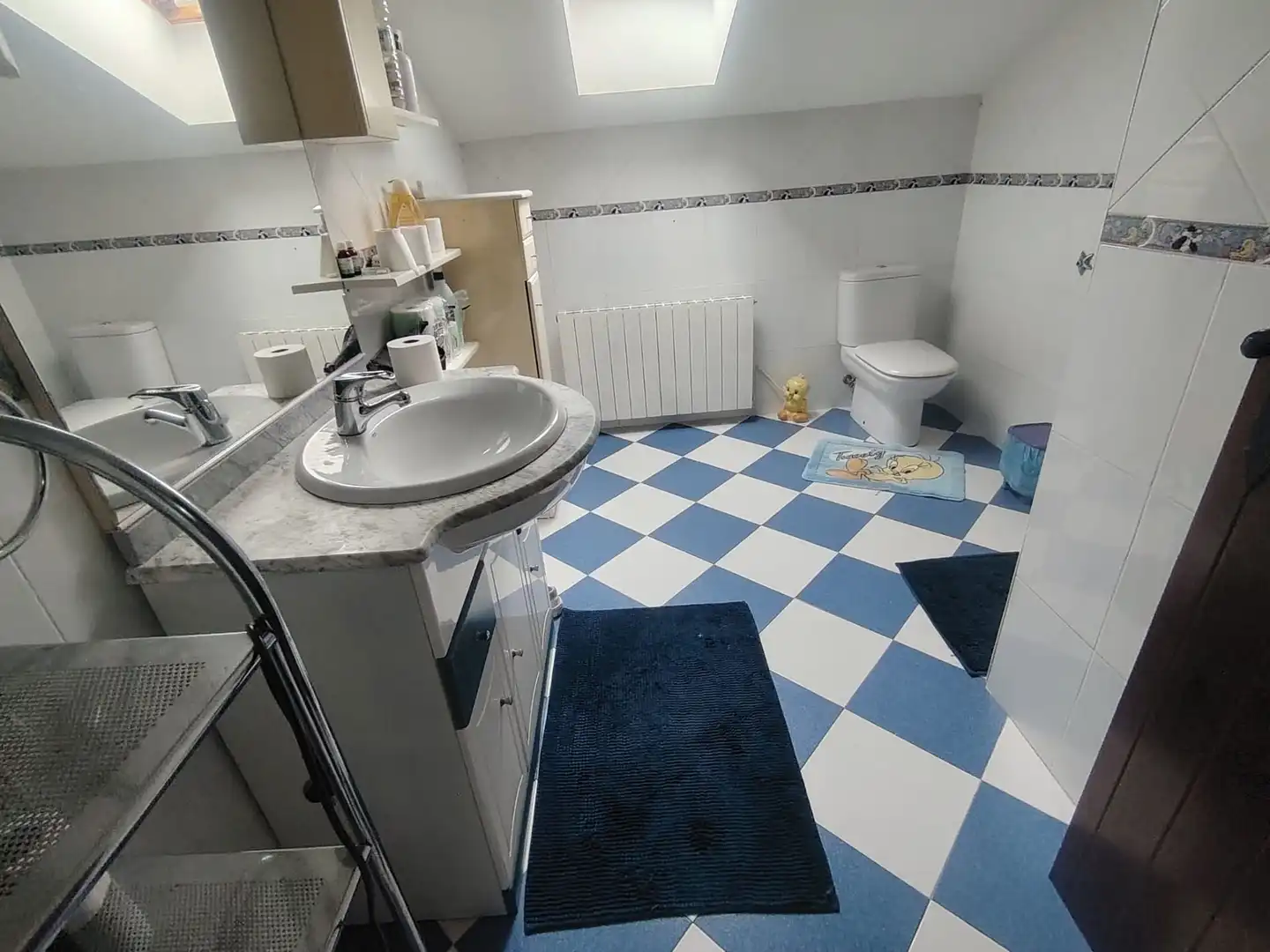 Bathroom of Houses for sale in Zaragoza  with Heating, Storage room and Swimming Pool