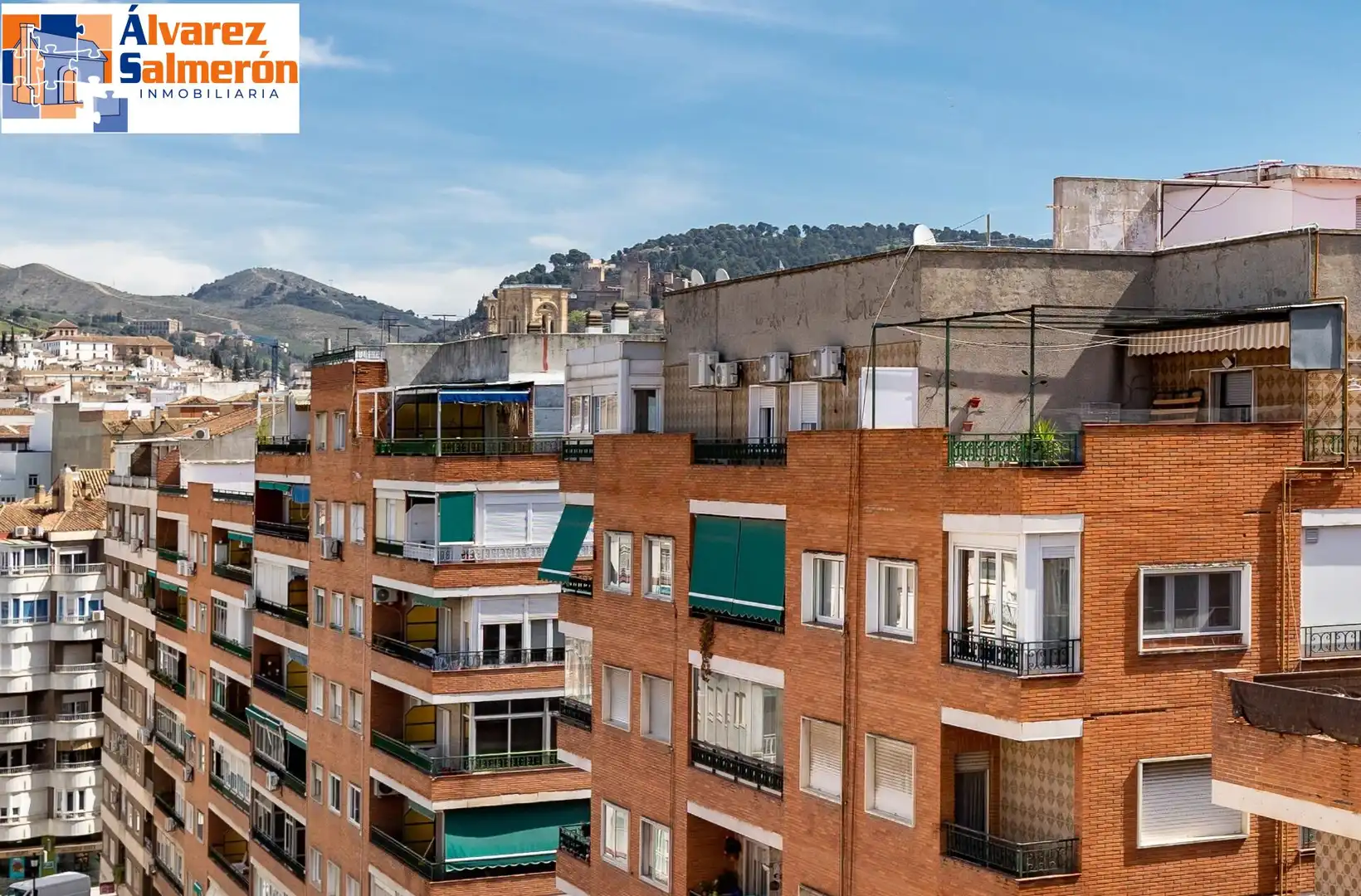Àtic amb ascensor en venda a Calle Emperatriz Eugenia, imagen 25