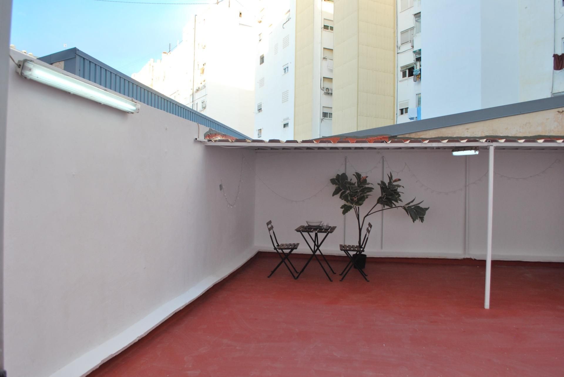 Terrassa de Pis de lloguer en  Valencia Capital amb Aire condicionat, Parquet i Terrassa