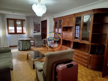 Pis amb balcó en venda a Sant Josep - Zona Hospital