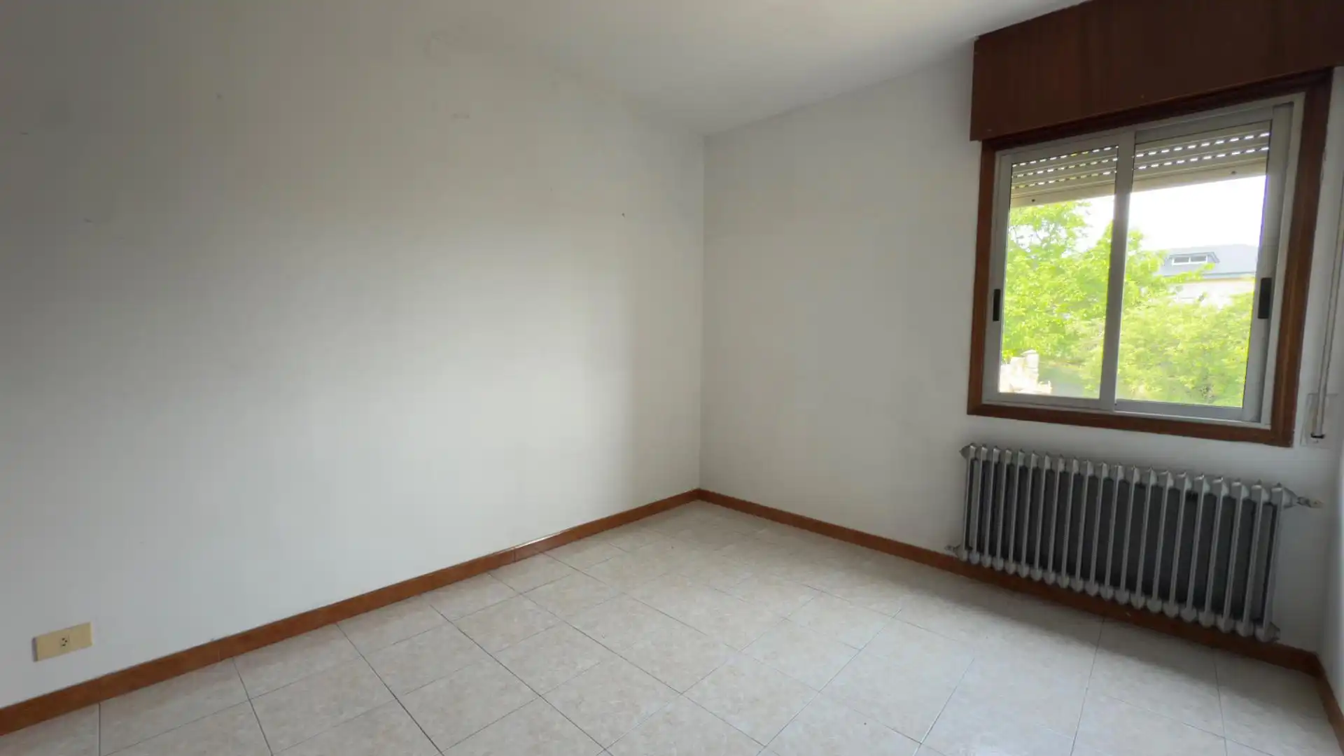 Habitación de Casa o chalet en venta en Avión con Calefacción, Jardín privado y Trastero