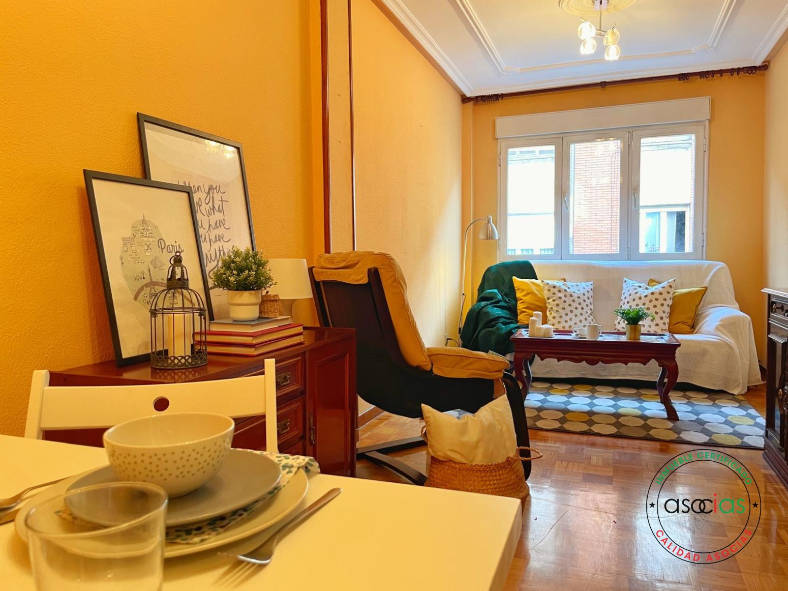 Sala d'estar de Pis en venda en Gijón  amb Calefacció i Parquet