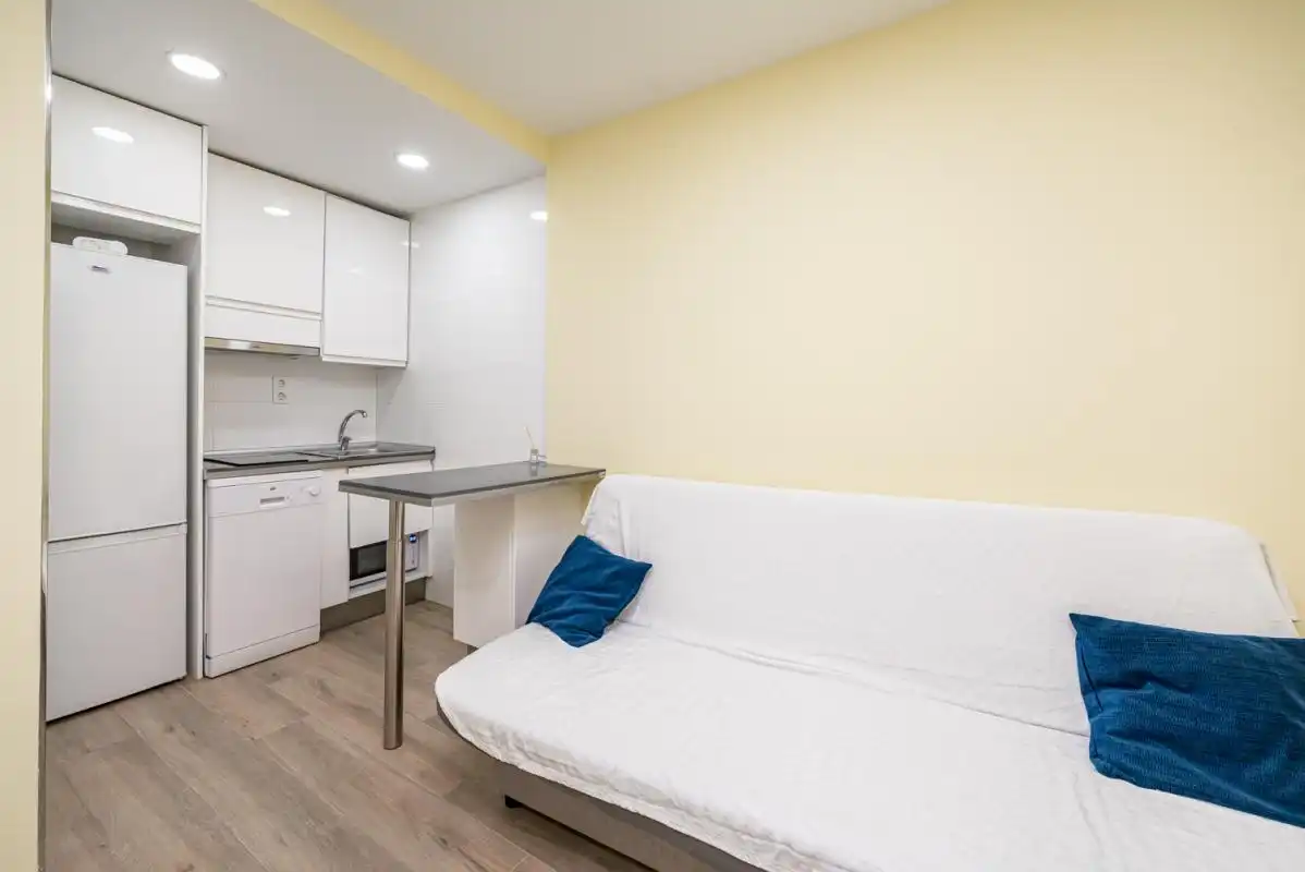 Schlafzimmer von Erdgeschoss zum Verkauf in Madrid mit Klimaanlage, Heizung und Möbliert