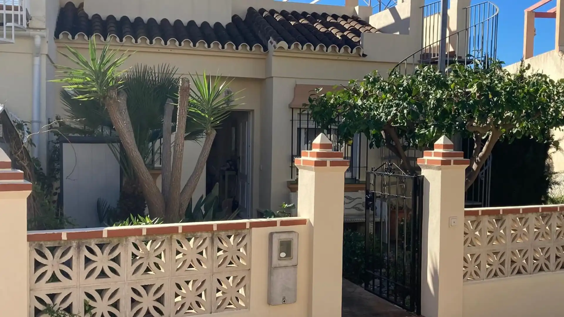 Single-family semi-detached for sale in Torrox Park