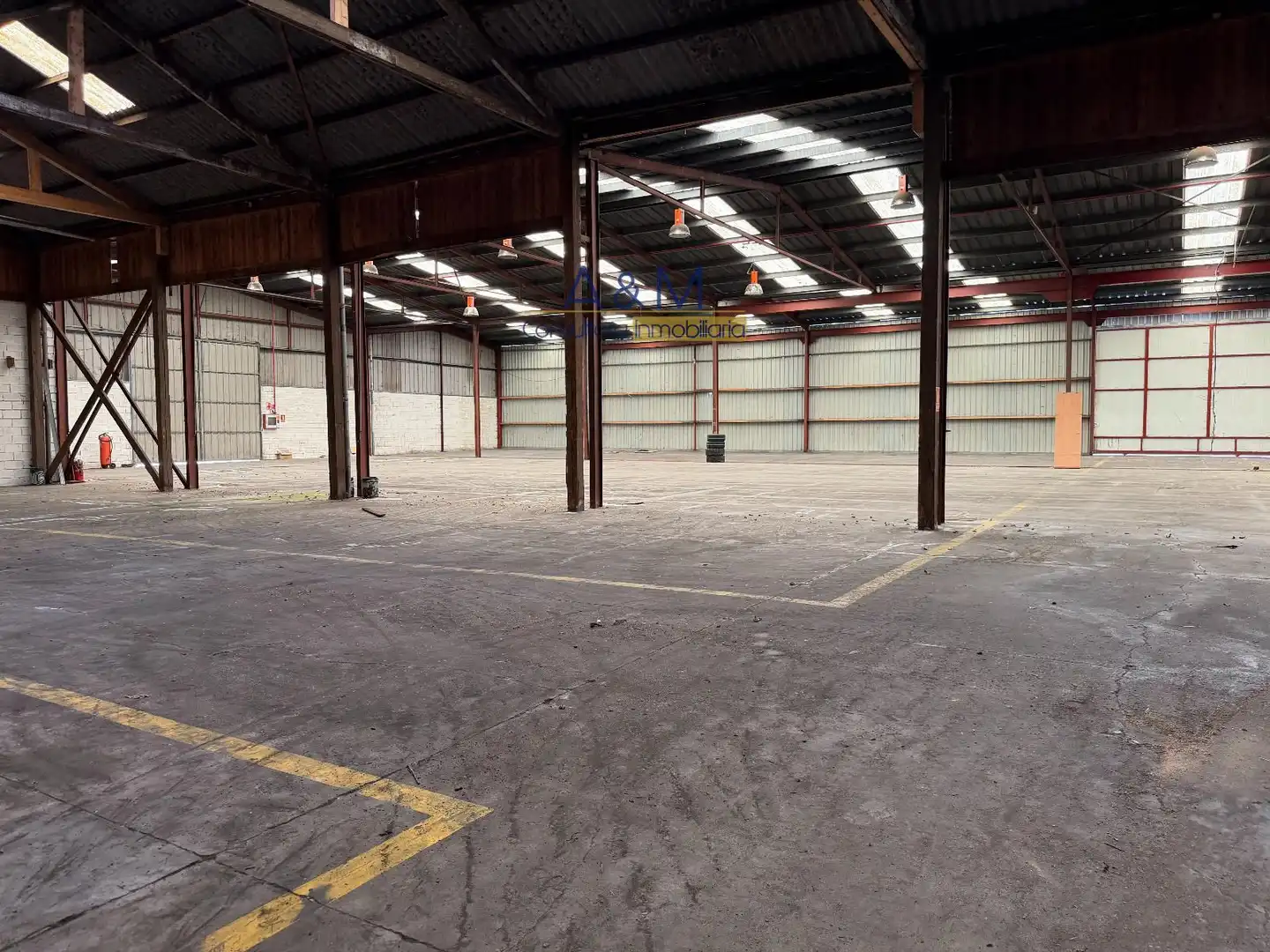 Aparcament de Nau industrial en venda en Cerdido