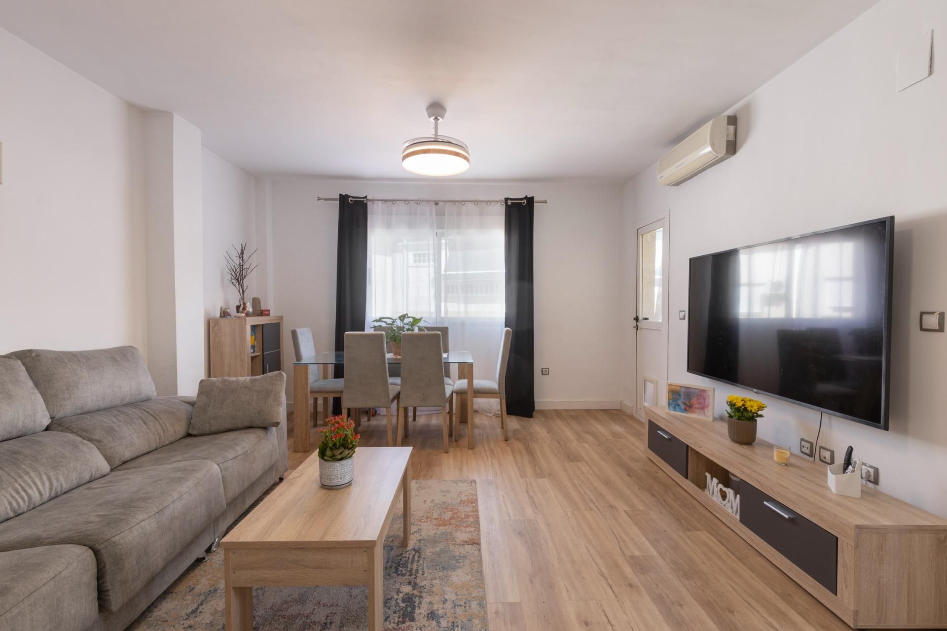 Living room of Flat for sale in Las Gabias  with Air Conditioner and Terrace