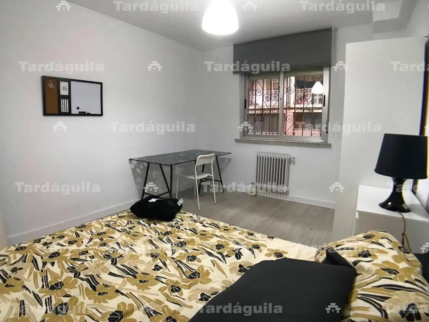 Bedroom of Flat for rent in Salamanca  with Heating