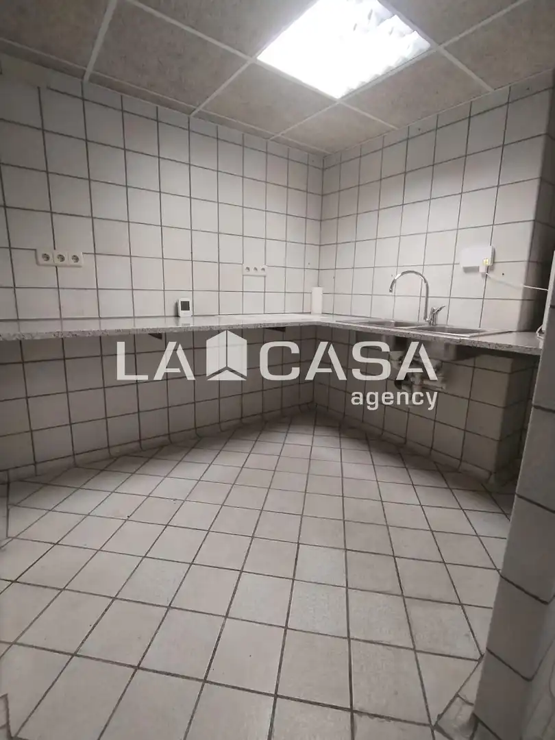 Local comercial en venda a Congost, imagen 8