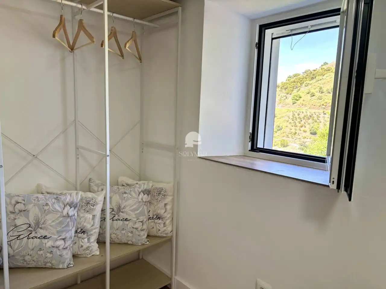 Schlafzimmer von Haus oder Chalet zur Miete in Canillas de Aceituno mit Klimaanlage, Privatgarten und Terrasse