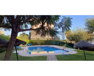 Piscina de Apartament de lloguer en Mijas