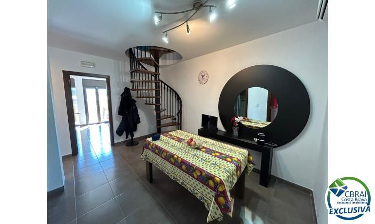 Duplex for sale in Empuriabrava