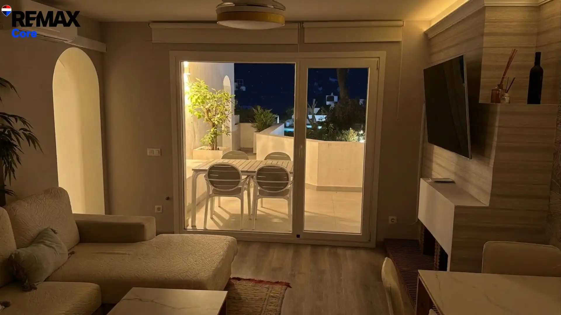 Terraza de Dúplex en venta en Sotogrande con Aire acondicionado, Calefacción y Jardín privado