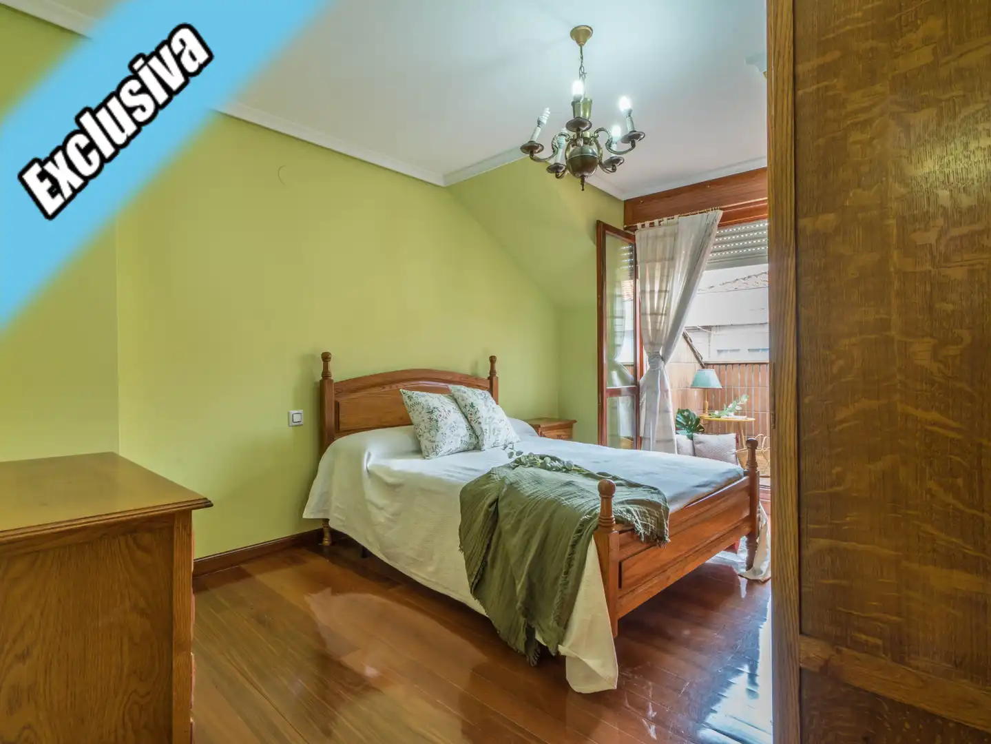 Habitación de Dúplex en venta en Santoña con Calefacción, Parquet y Terraza