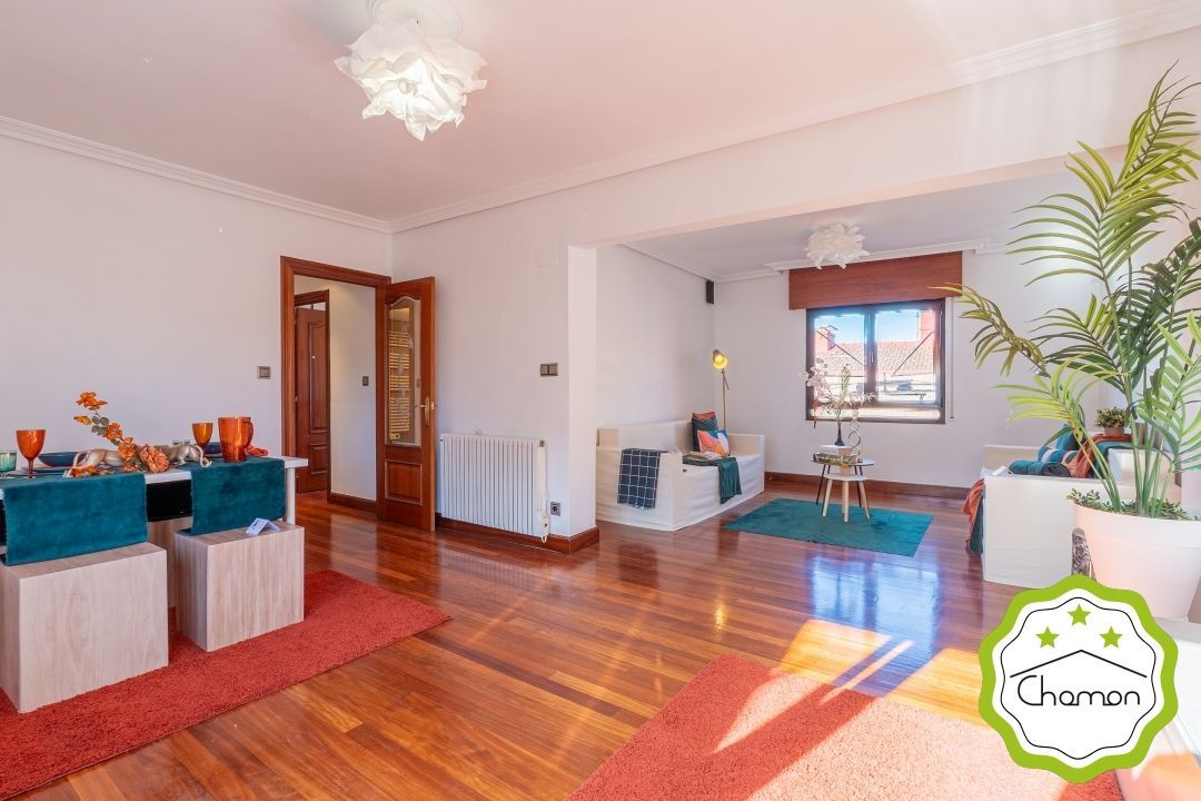 Sala d'estar de Pis en venda en Sestao  amb Calefacció