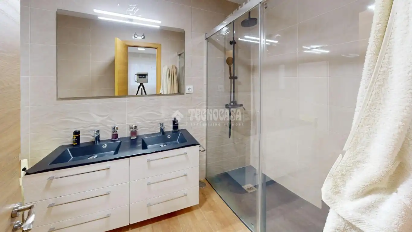 Bany de Casa adosada en venda en El Casar